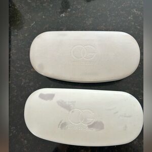 Show Oliver goldsmith sunglasses glasses case